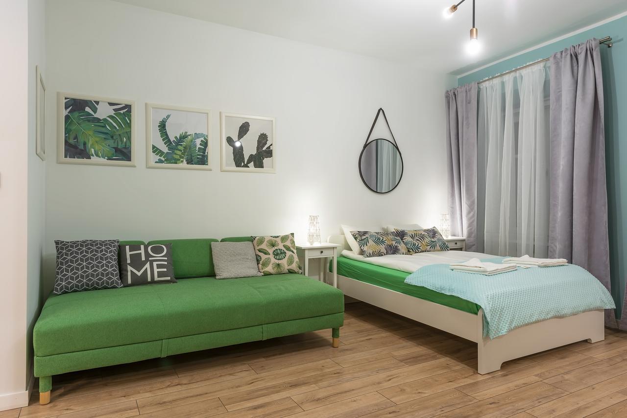 Around Market Square Apartments คราคูฟ ภายนอก รูปภาพ