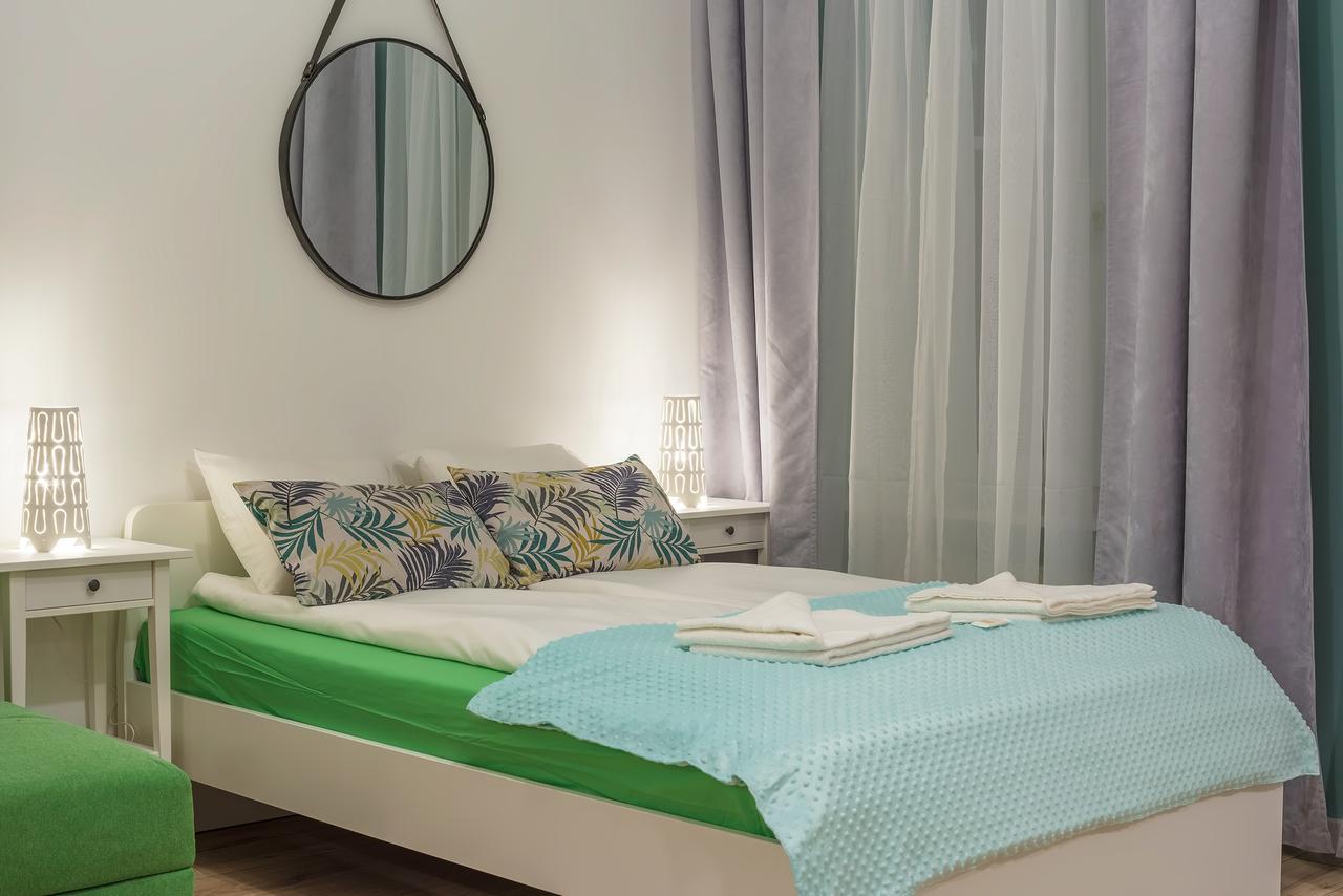 Around Market Square Apartments คราคูฟ ภายนอก รูปภาพ