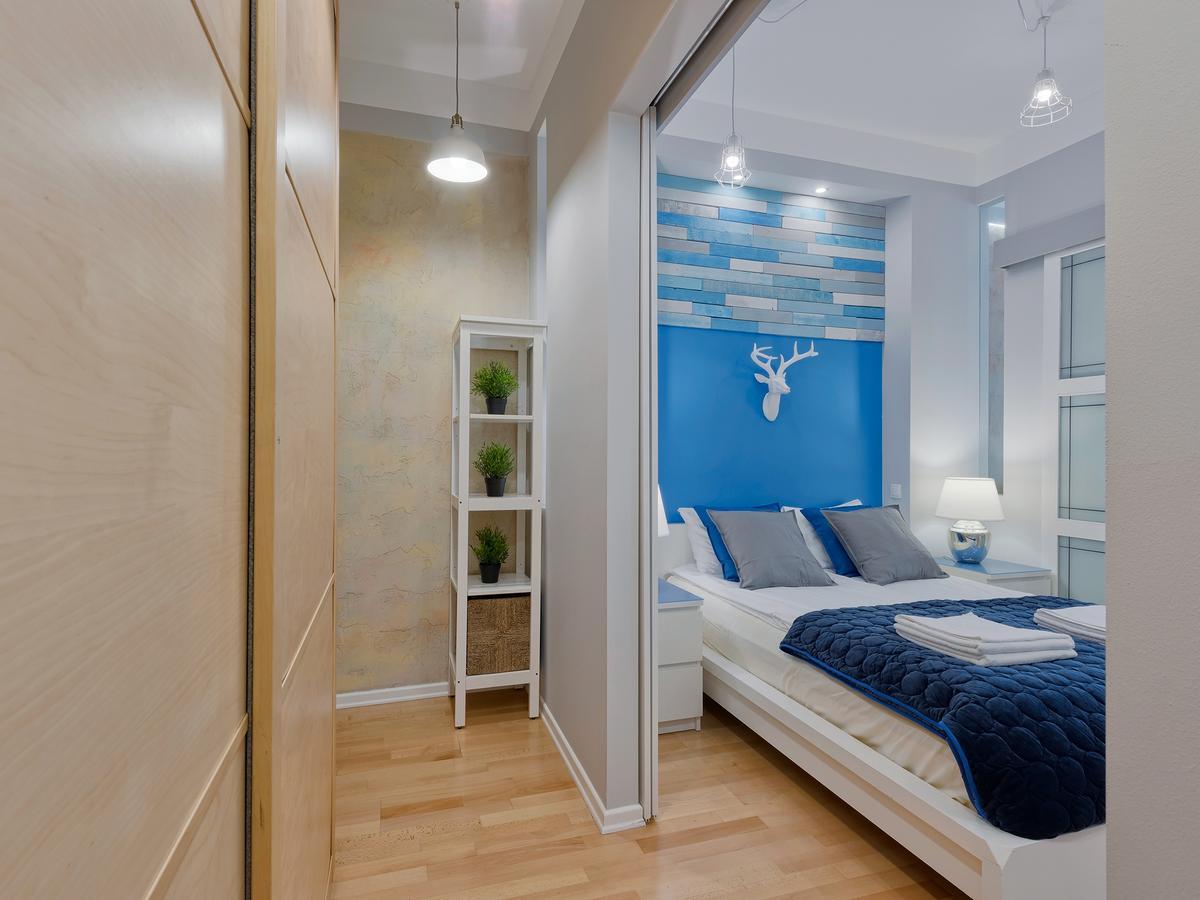 Around Market Square Apartments คราคูฟ ภายนอก รูปภาพ