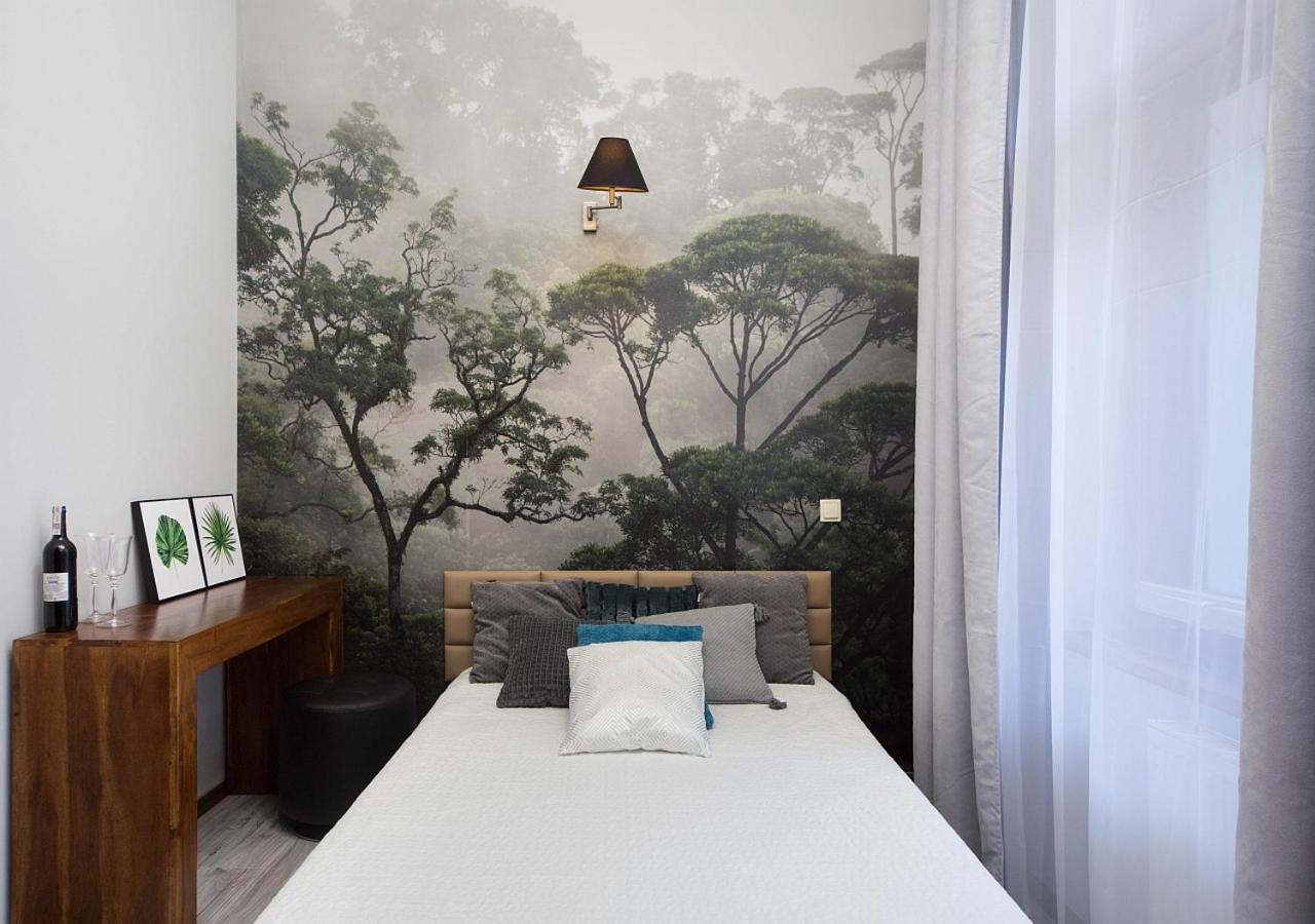 Around Market Square Apartments คราคูฟ ภายนอก รูปภาพ